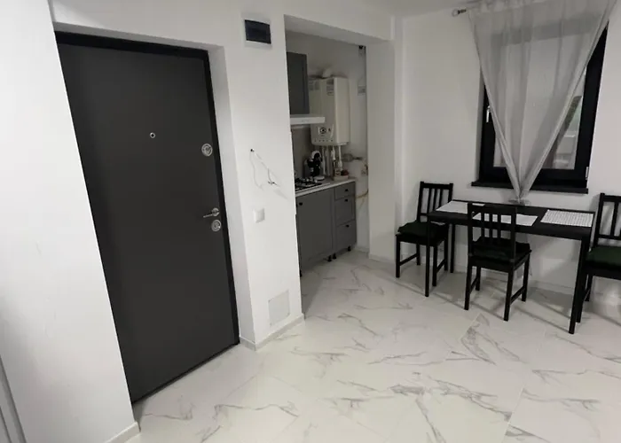 Everest 33 Ap 2 Apartment Bucharest