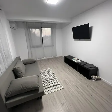 Everest 33 Ap 2 * Бухарест